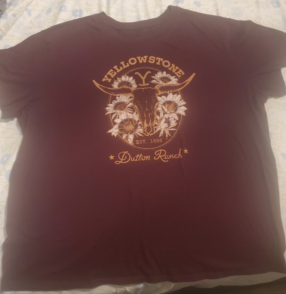 Yellowstone Dutton Ranch Brown Graphic Tee - Women's